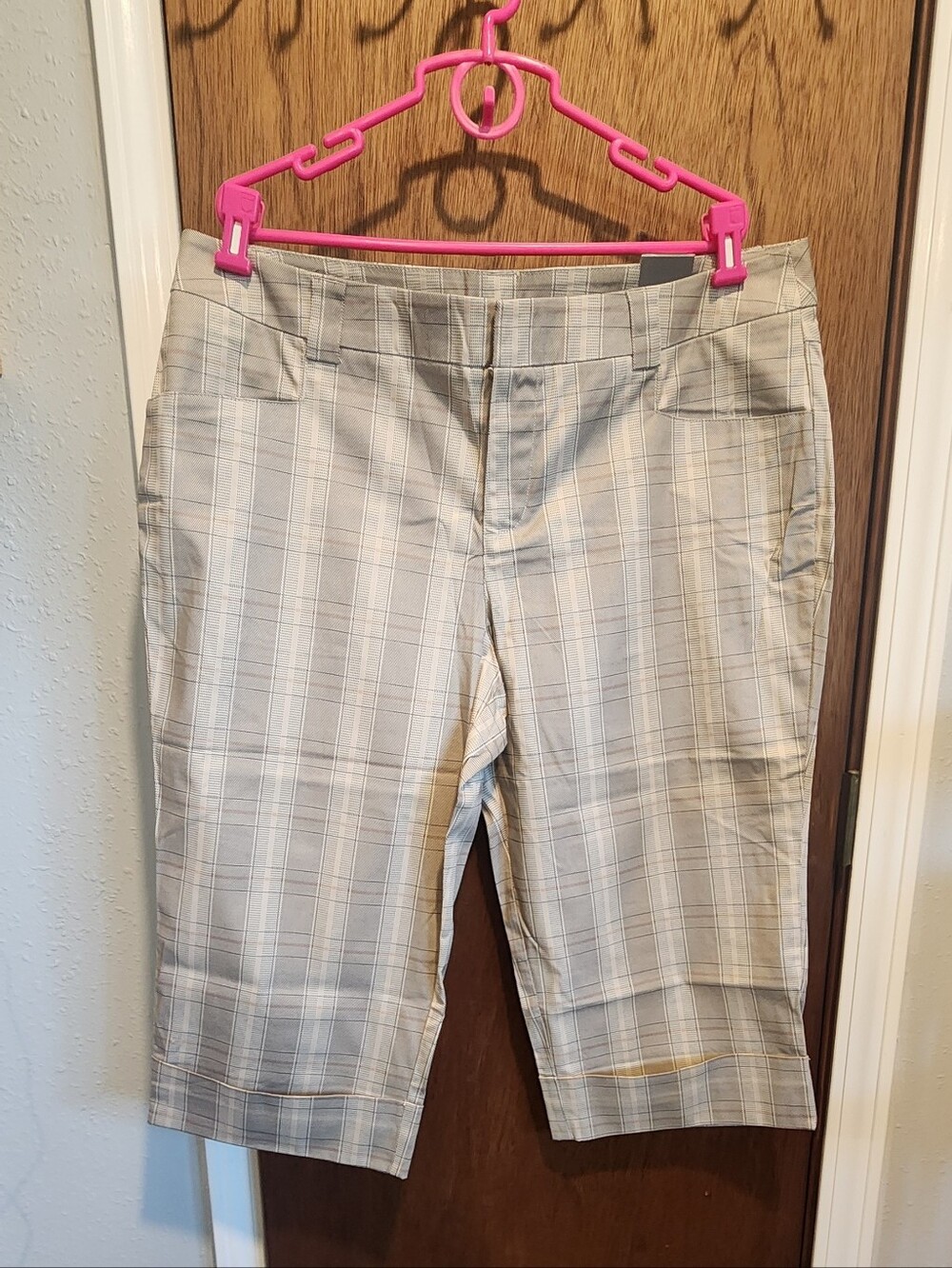 Women’s Venezia Plaid Capris 21" (Size 20) NWT